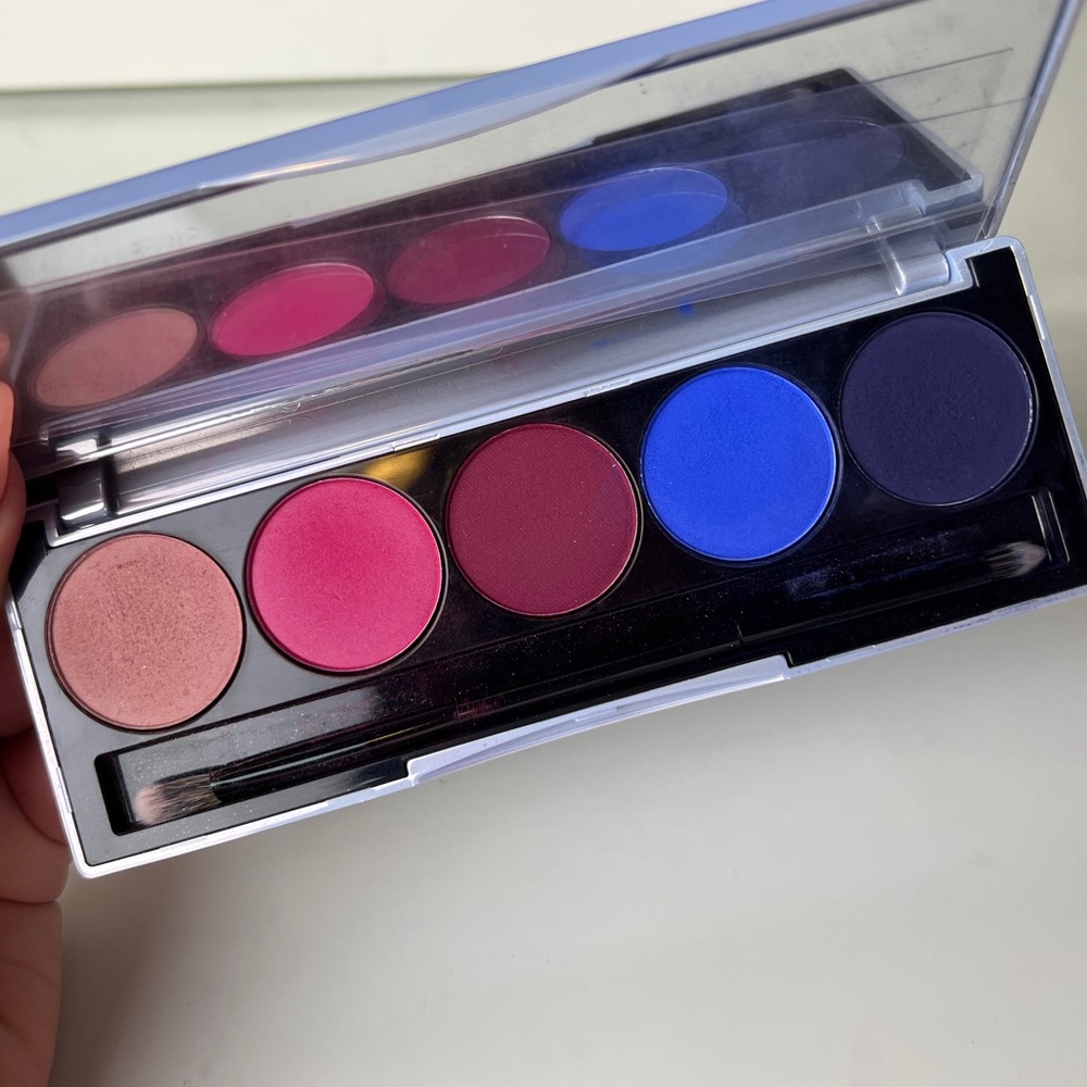 Dose of Colors Snow Angel palette